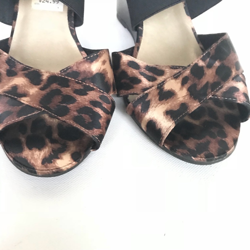 Predictions Leopard Satin Strappy Wedge Sandals 7 - Picture 3 of 7